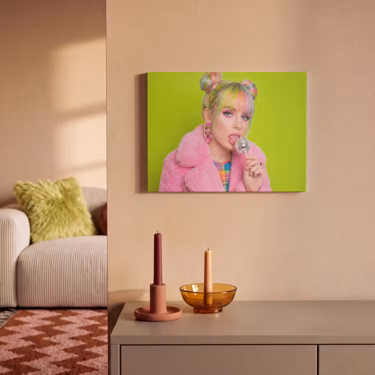 Vrouw - Kleurrijk haar - Pop art - Modern - Levendig PET vilt klein -sfeer1