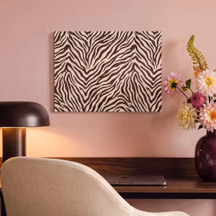 Zebra - Strepen - Bruin PET vilt klein -sfeer3