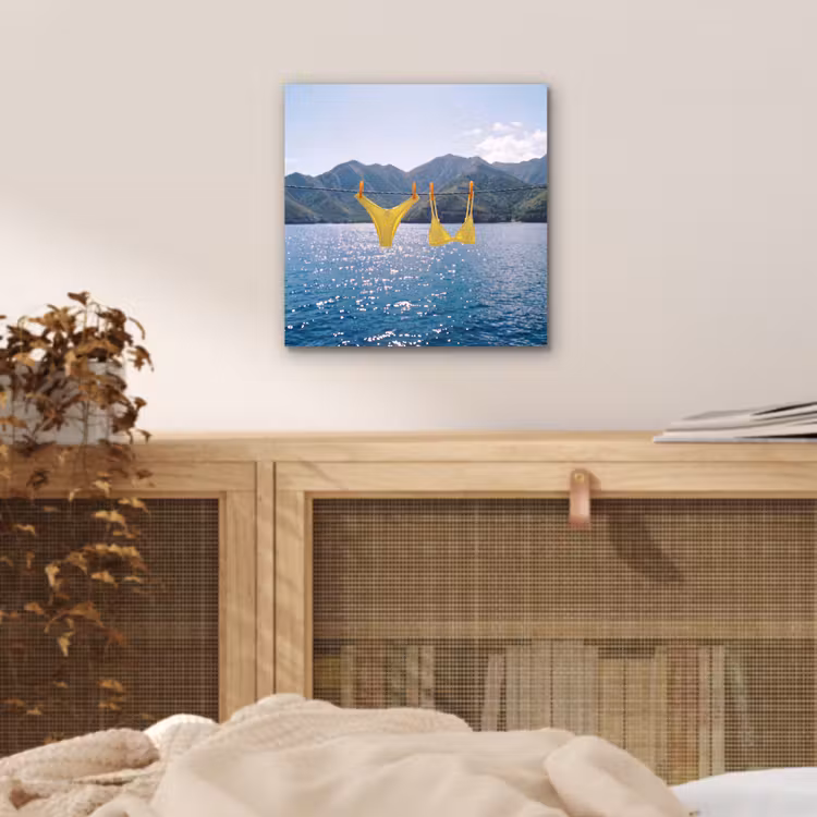 Badmode - Bikini - Zee - Bergen - Geel aluminium wit klein -sfeer3