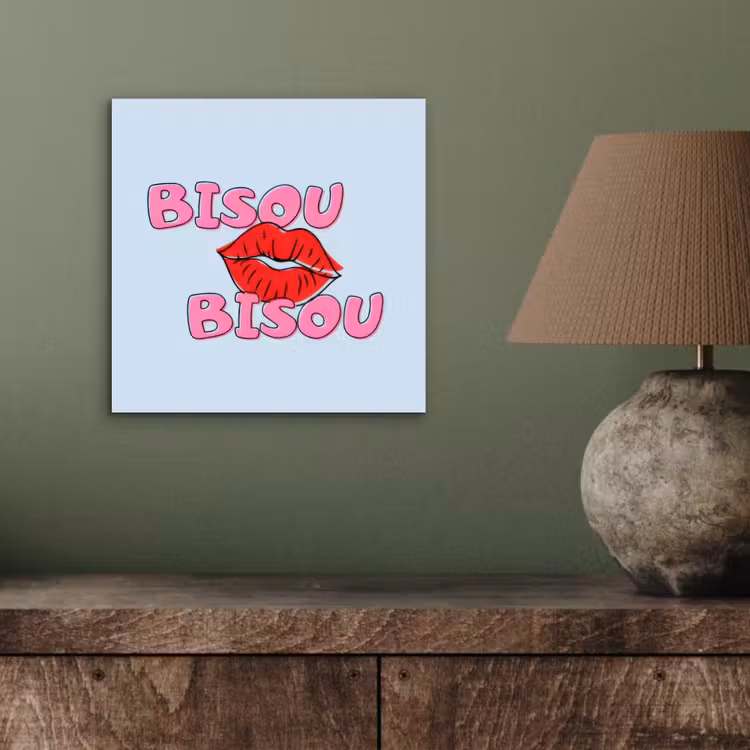 Bisou - Blauw - Roze - Lippen aluminium wit klein -sfeer2