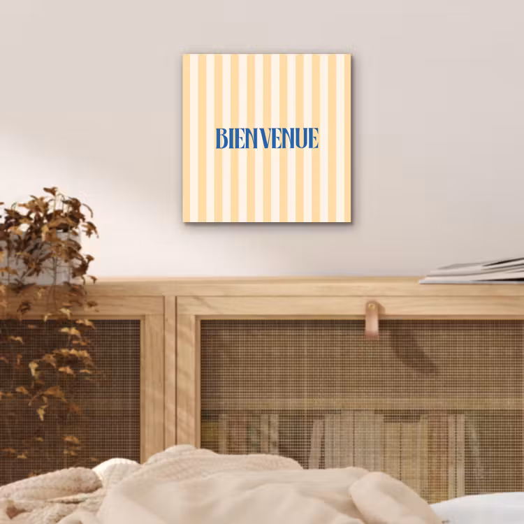 Blauw - Geel - Strepen - Bienvenue aluminium wit klein -sfeer3