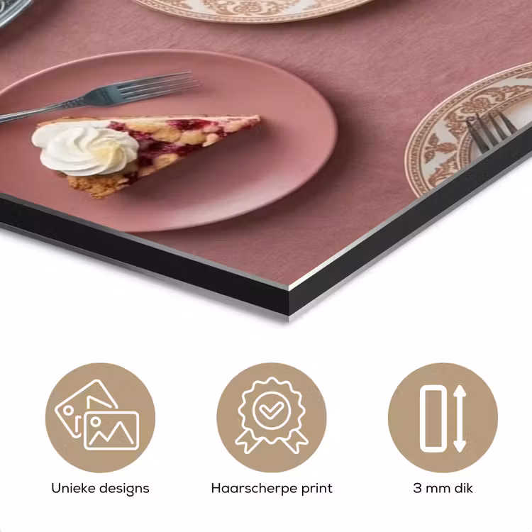 Dessert - Taart - Gebak - Zoet - Roze aluminium wit klein -closeup_NL