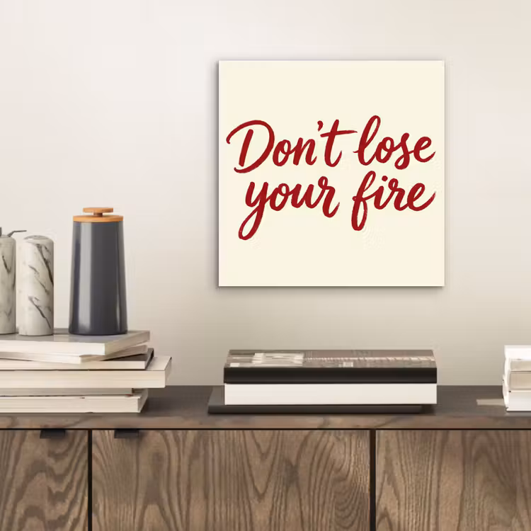 Don't lose your fire - Rood - Wit - Minimalistisch aluminium wit klein -sfeer1