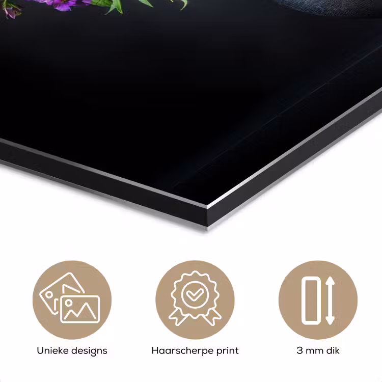 Felgekleurd - Bloemen - Vaas aluminium wit klein -closeup_NL