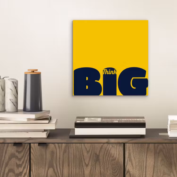 Geel - Think big - Grafisch aluminium wit klein -sfeer1