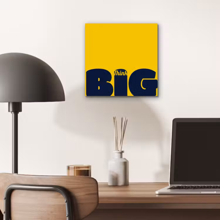 Geel - Think big - Grafisch aluminium wit klein -sfeer5
