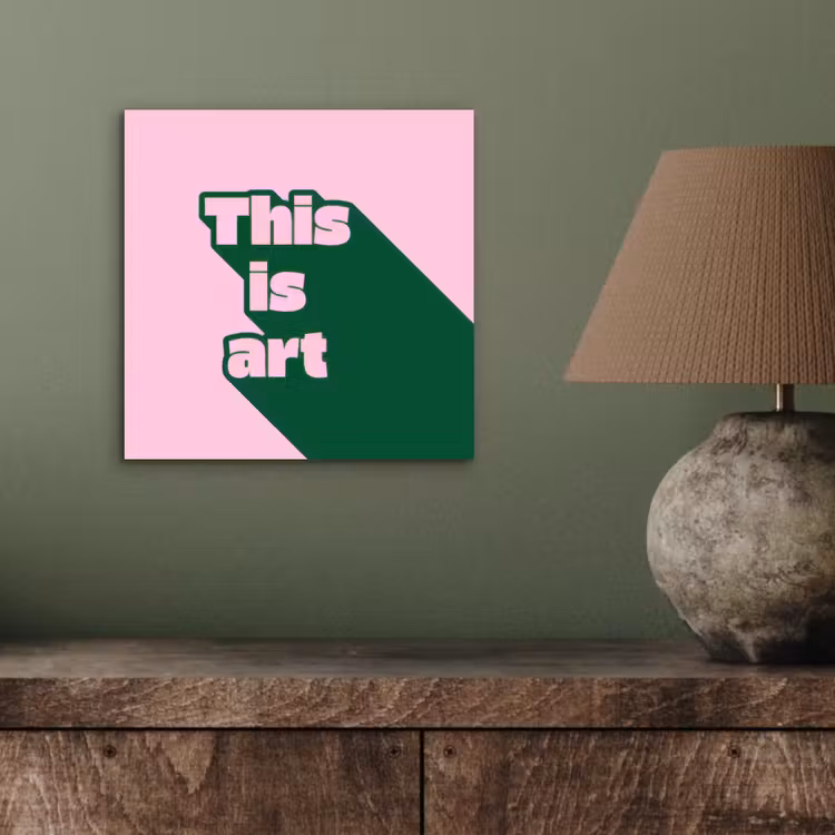 Groen - Teskt - This is art - Roze aluminium wit klein -sfeer2