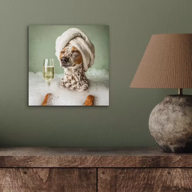 Hond - Bad - Champagne - Handdoek aluminium wit klein -sfeer2