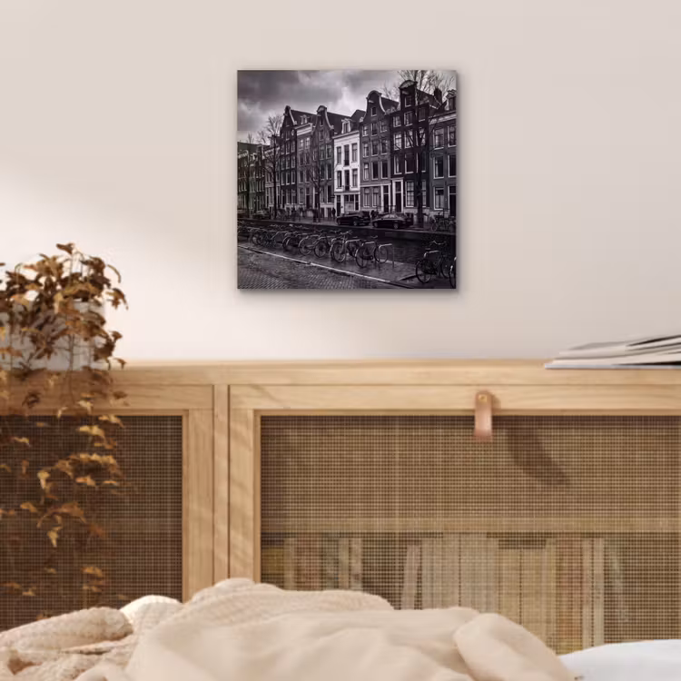 Huis - Gracht - Amsterdam - Architectuur - Zwart-wit aluminium wit klein -sfeer3