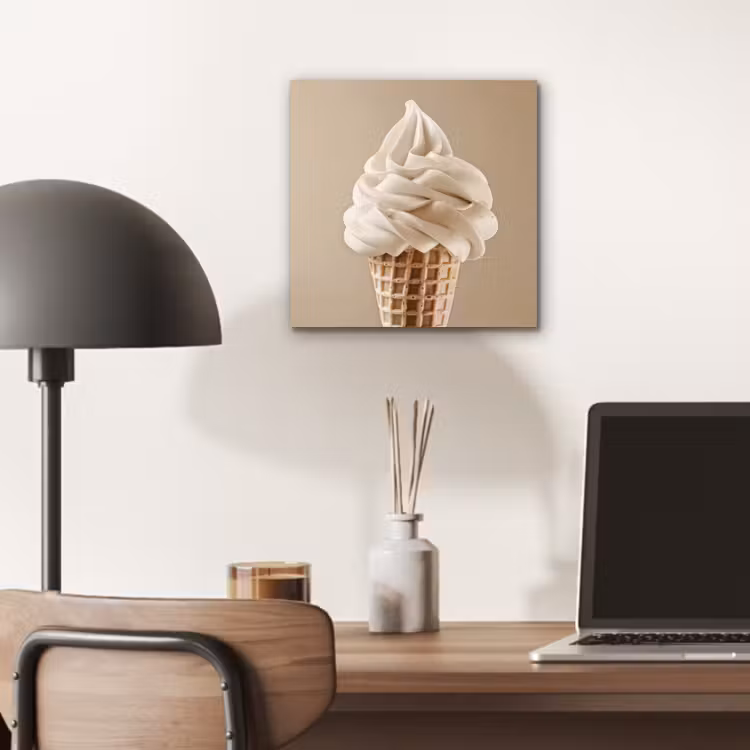 IJs - Softijs - Romig - Hoorntje - Beige aluminium wit klein -sfeer5