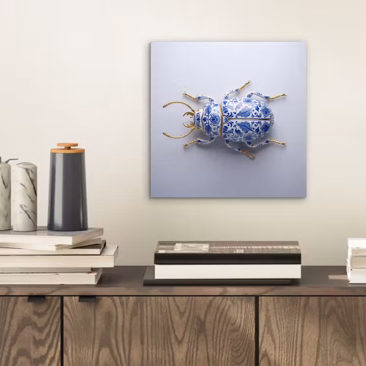 Kever - Delfts  - Blauw - Goud aluminium wit klein -sfeer1
