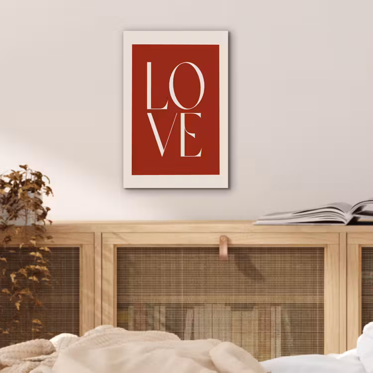 Love - Rood - Minimalistisch aluminium wit klein -sfeer3