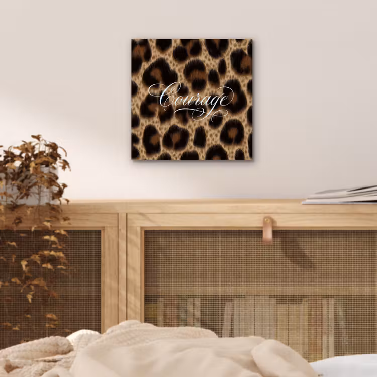 Luipaardprint - Bruin - Courage - Sierlijk aluminium wit klein -sfeer3