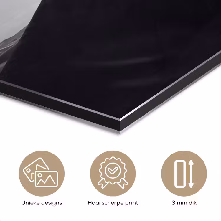 Mens - Kameel - Zandduin - Natuur - Monochroom aluminium wit klein -closeup_NL