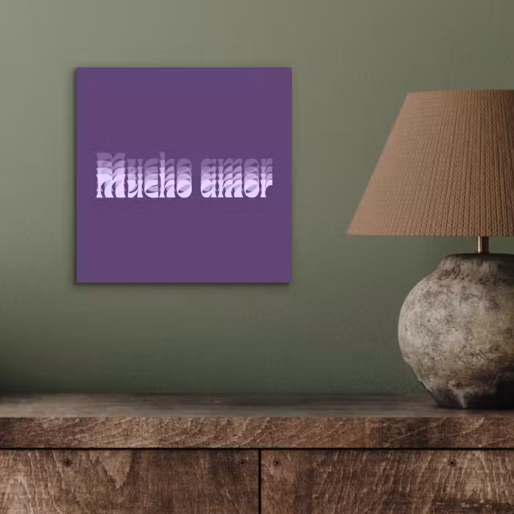 Mucho amor - Paars - Grafisch aluminium wit klein -sfeer2