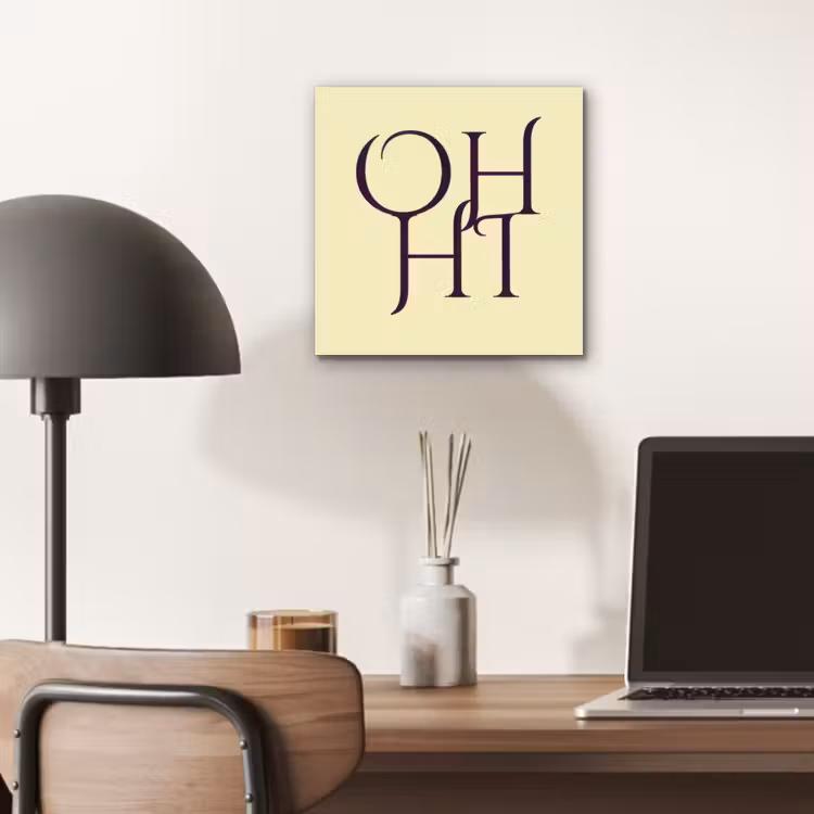 Oh hi - Geel - Monogram aluminium wit klein -sfeer5