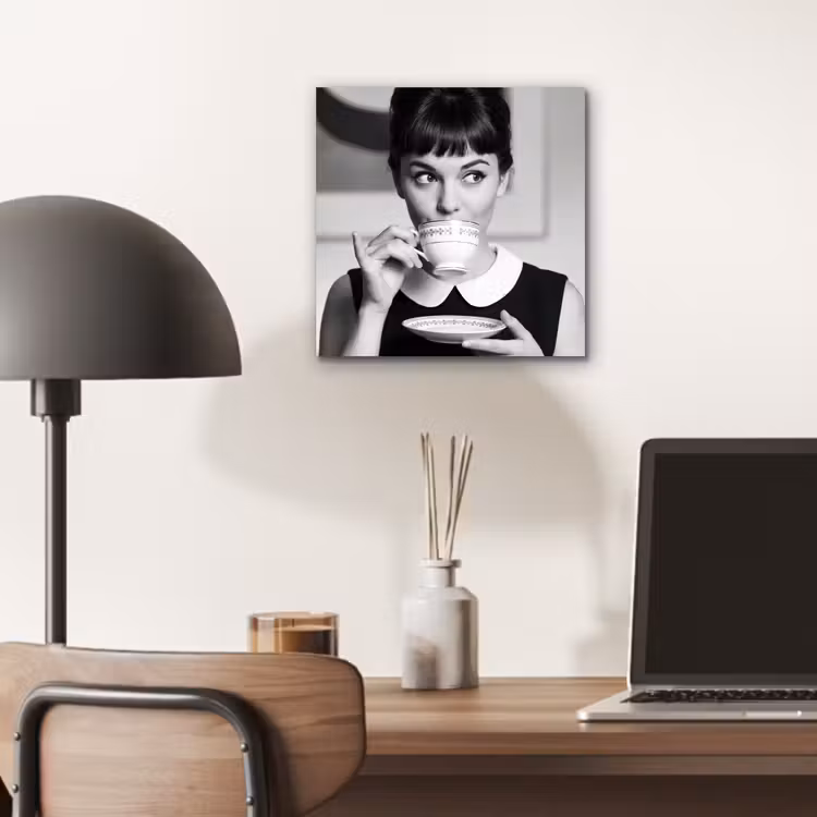 Portret - Thee - Vrouw aluminium wit klein -sfeer5