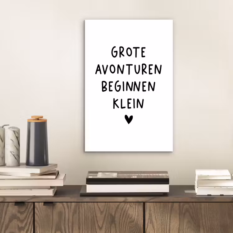 Quotes - Spreuken - Grote avonturen beginnen klein aluminium wit klein -sfeer1