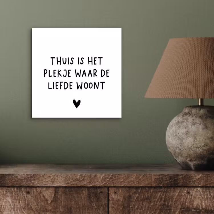 Spreuken - Thuis is het plekje waar de liefde woont - Quotes aluminium wit klein -sfeer2