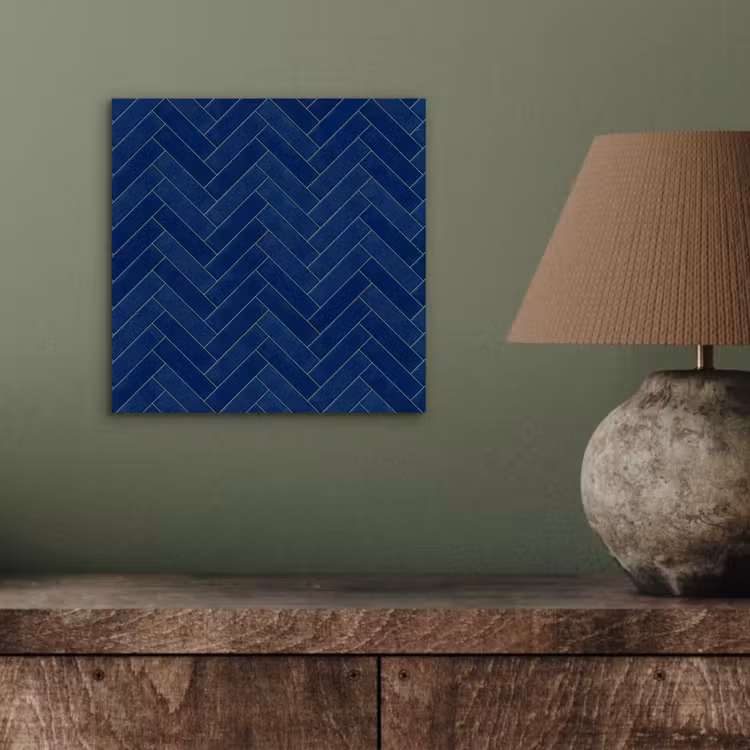 Visgraat - Wandtegel - Donkerblauw - Navy Blue aluminium wit klein 46 -sfeer2