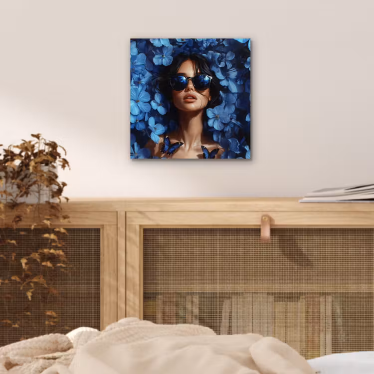 Vrouw - Blauw - Bloemen - Vlinders - Natuur aluminium wit klein -sfeer3