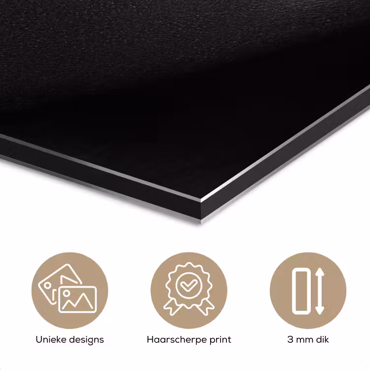 Vrouw - Make-up - Koper - Zwart aluminium wit klein -closeup_NL
