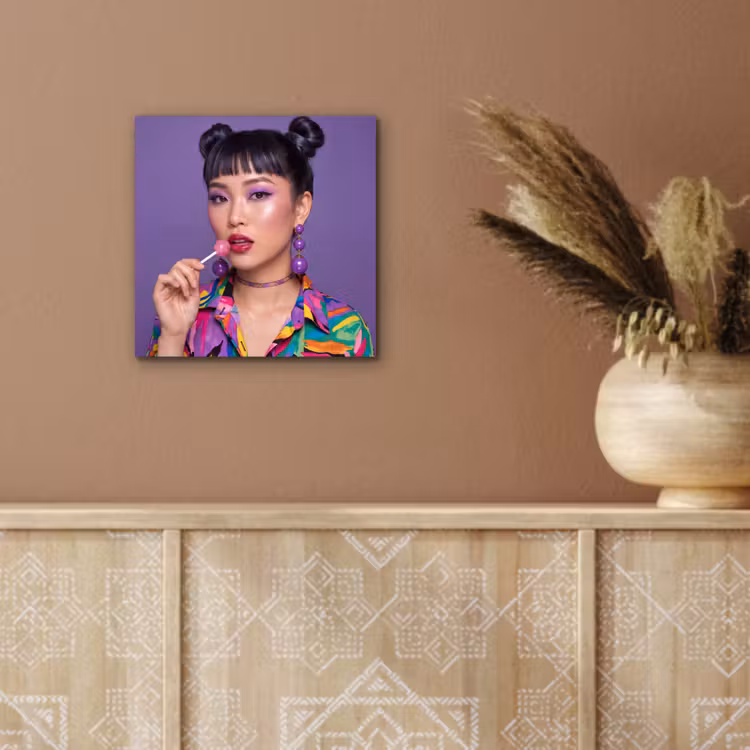 Vrouw - Portret - Make-up - Paars - Levendig aluminium wit klein -sfeer4