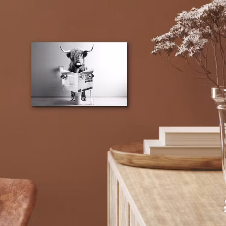 WC - Toilet - Krant - Schotse Hooglander - Zwart Wit aluminium wit klein -sfeer4