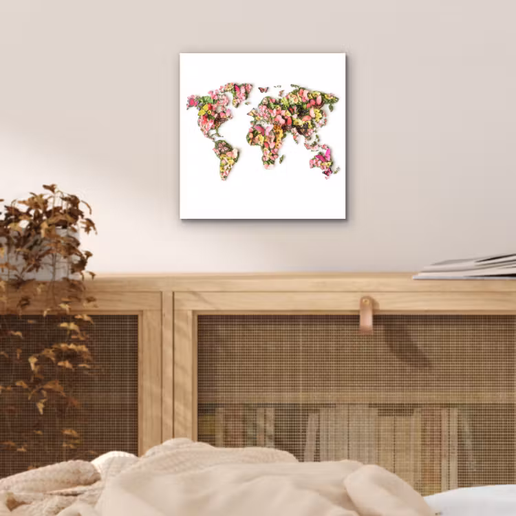 Wereldkaart - Bloemen - Felgekleurd aluminium wit klein -sfeer3