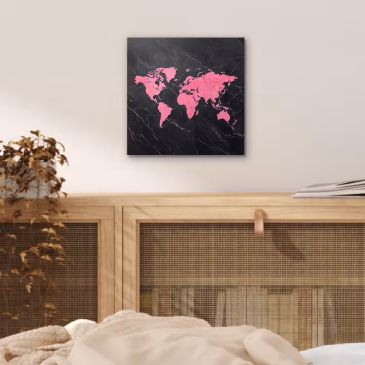 Wereldkaart - Roze - Marmer aluminium wit klein -sfeer3