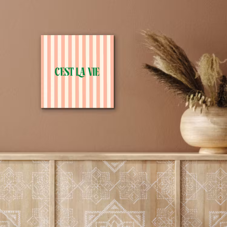 Zachtroze - Groen - Strepen - C'est La Vie aluminium wit klein -sfeer4