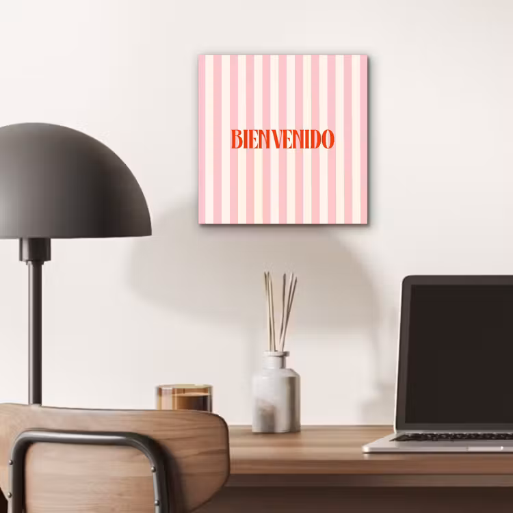 Zachtroze - Rood - Strepen - Bienvenido aluminium wit klein -sfeer5