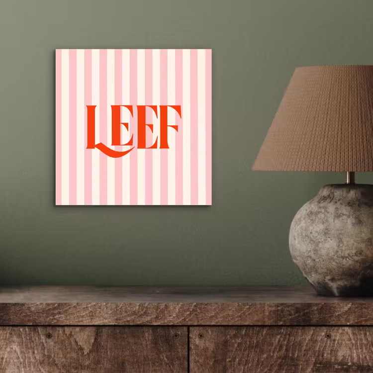 Zachtroze - Rood - Strepen - Leef aluminium wit klein -sfeer2