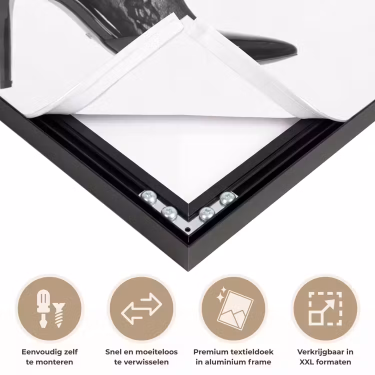 Benen - Kant - Hakken - Zwart - Wit - Uitdagend Textielframe zwart klein -USP_closeupNL