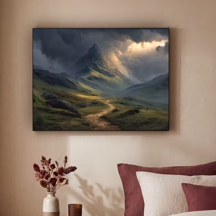 Bergen - Kronkelpad - Groen - Wolken Textielframe - compleet frame klein -sfeer1