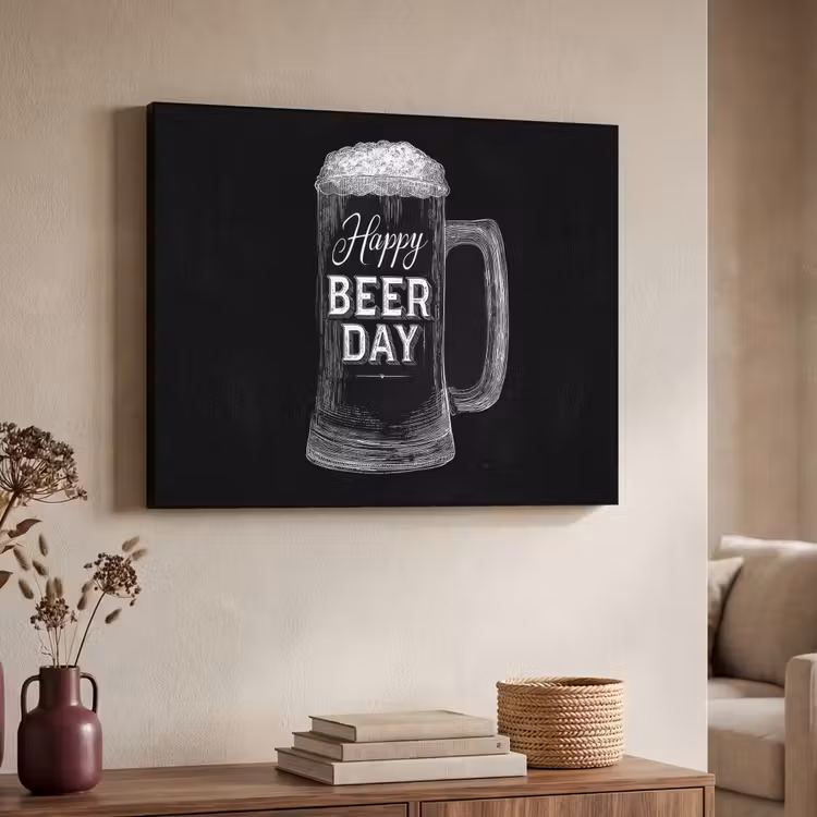 Bierpul - Witte krijtletters - Happy beer day Textielframe - compleet frame klein -sfeer3