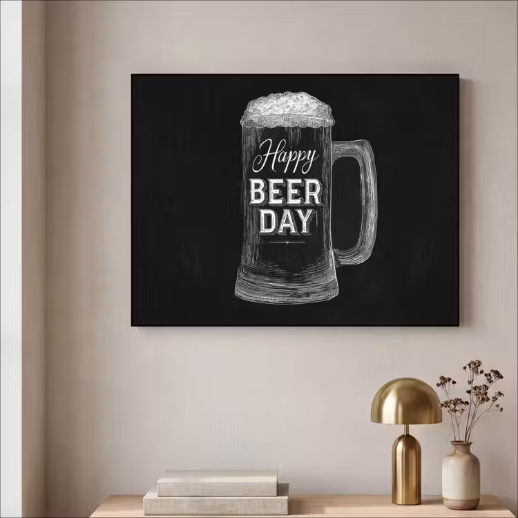 Bierpul - Witte krijtletters - Happy beer day Textielframe zwart klein -sfeer2