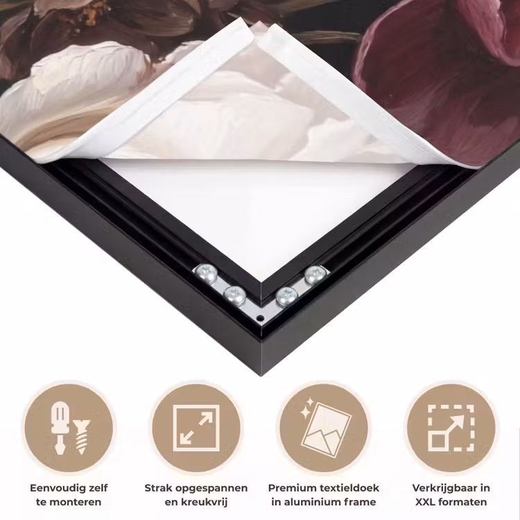 Bloemen - Boeket - Klassiek - Donker - Rood Textielframe zwart klein -USP_feed_closeupNL