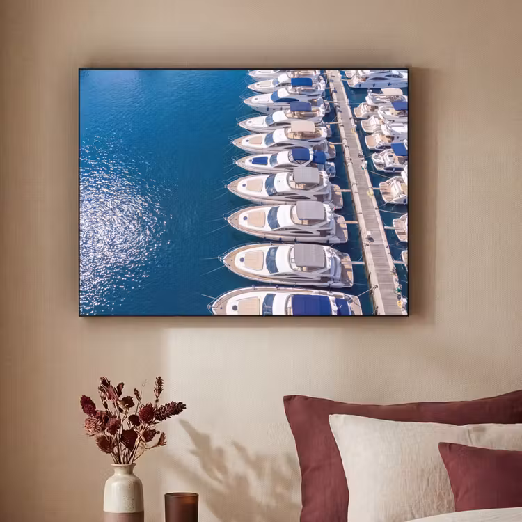 Boot - Jachthaven - Water - Zomer - Blauw Textielframe zwart klein -sfeer1