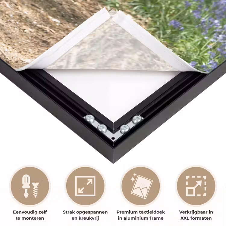 Bos - Pad - Bloemen - Paars - Groen - Natuur Textielframe zwart klein -USP_feed_closeupNL