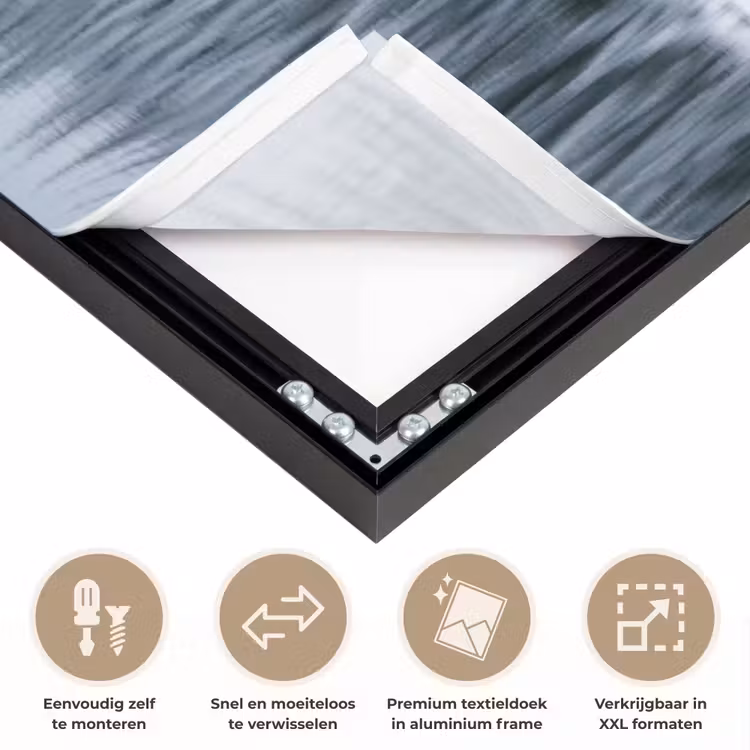 Bos - Reflectie - Meer - Winter - Serene Textielframe zwart klein -USP_closeupNL