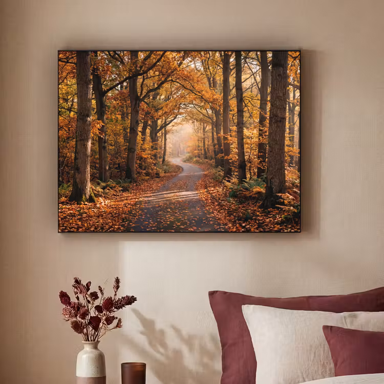 Bospad - Herfstbos - Bladeren - Oranje - Nostalgisch Textielframe zwart klein -sfeer1