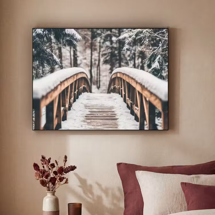 Brug - Winterlandschap - Bos - Natuur - Sneeuw Textielframe zwart klein -sfeer1