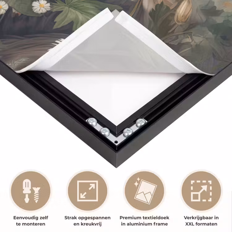 Bruine beer - Wilde dieren - Bloemen - Planten Textielframe zwart klein -USP_feed_closeupNL