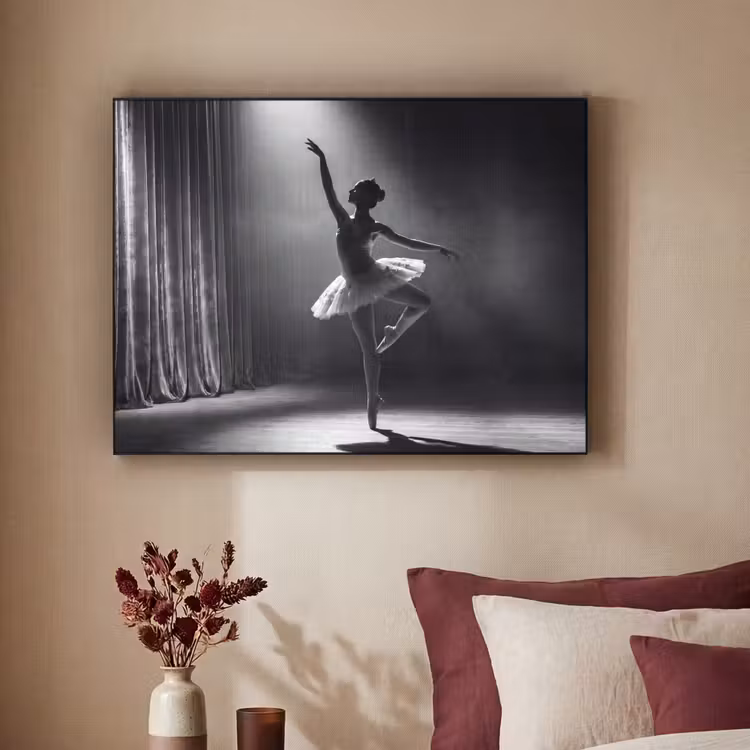 Danser - Podium - Zwart-wit - Kunst - Klassiek Textielframe zwart klein -sfeer1