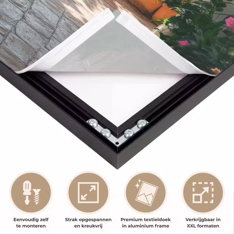 Doorkijk - Bloemen - Natuur - Bloementuin Textielframe zwart klein -USP_feed_closeupNL