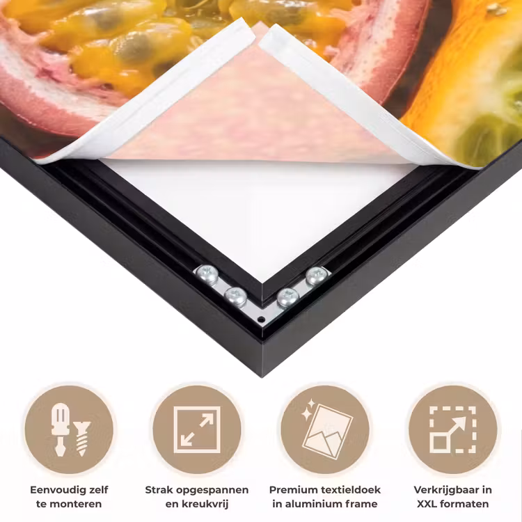 Fruit - Geopend - Tropisch - Eten - Kleurrijk Textielframe zwart klein -USP_feed_closeupNL