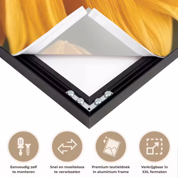 Geel - Zonnebloem - Zomers Textielframe zwart klein -USP_closeupNL
