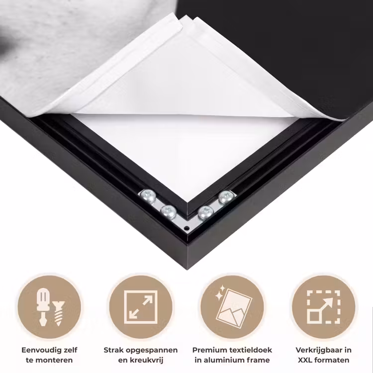 Gezicht - Schaduw - Bladeren - Zwart - Wit - Intiem Textielframe zwart klein -USP_feed_closeupNL
