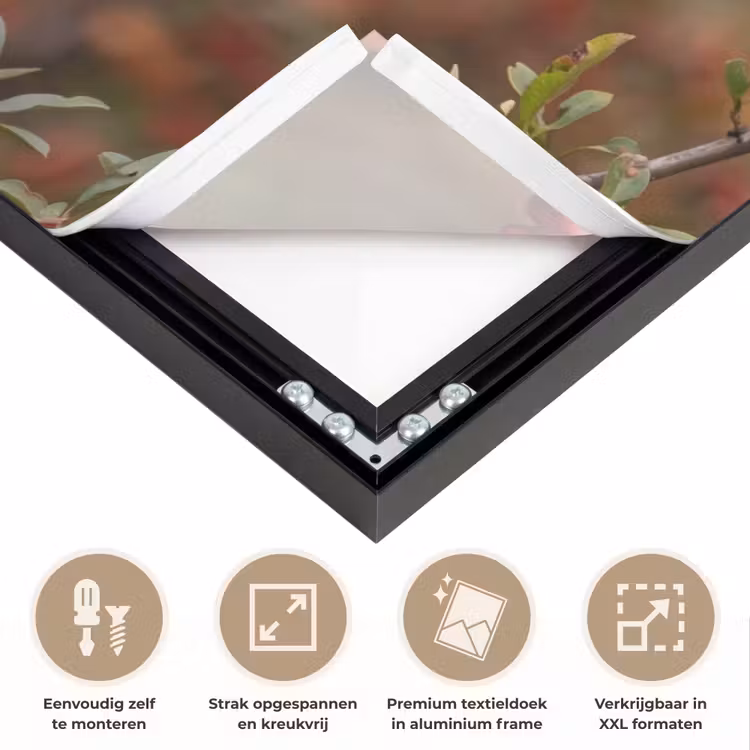 Goudvink - Bessen - Herfst - Natuur - Kleurrijk Textielframe zwart klein -USP_feed_closeupNL